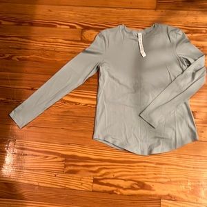 Lululemon top new without tags